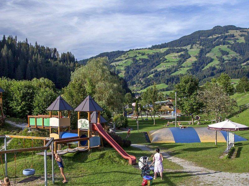 AAEDED134E90F8478503578DEDABB7A8