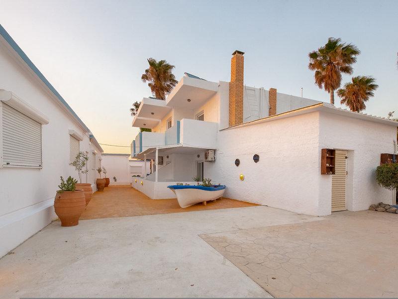 B6DD1A27051A08FB8BEE916987990599