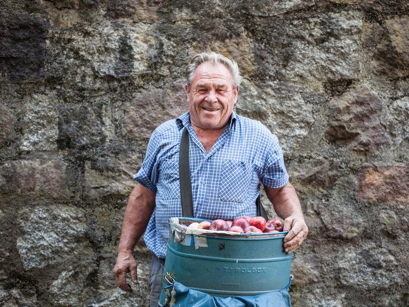 0C4876FBC8130245A04443930A5A2E21