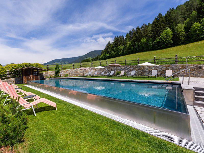 C38829C0C1FBD2A2D202BC1A1698417F