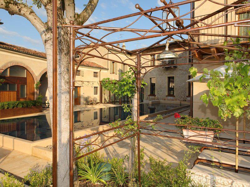 5FD13F1A7674186CF505B82FF78EEFFD