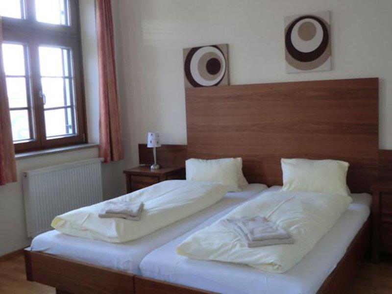 F2DE0ACD9B75199A203B671348C9CC80