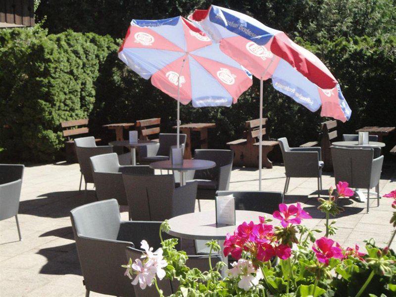 F3C17825CEBD8D4CC9C74B94965A9A41