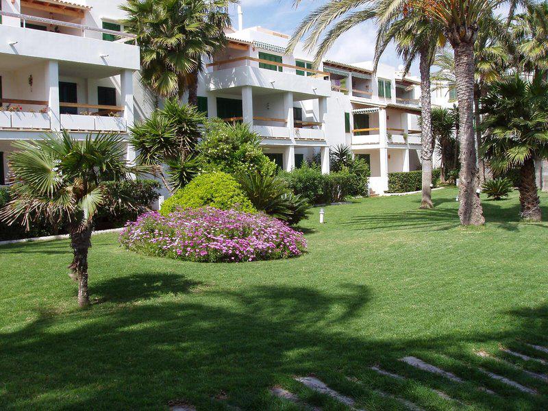 10DEE6106504CD01CBD35EB755C796D6