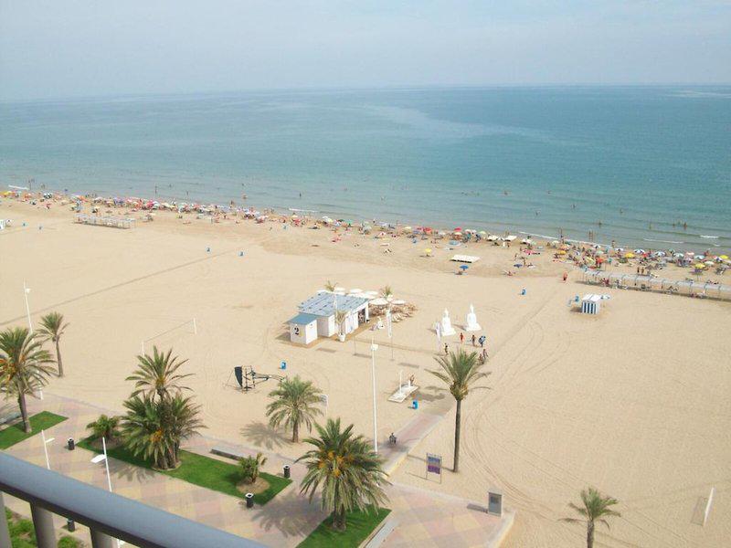 AA5FDBC300C65B9A110D75898303CEAE