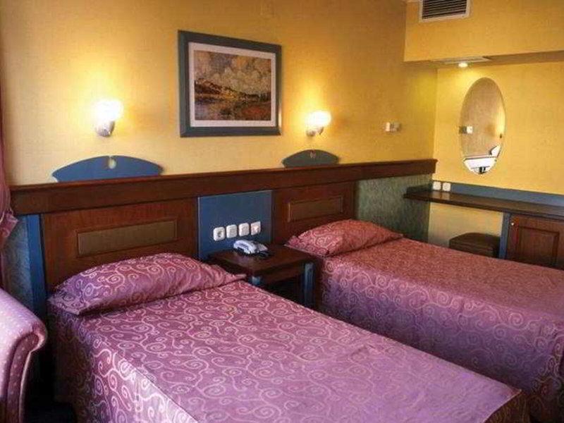 DBEEDF5C8C1DCB0D7235146A52C734DE