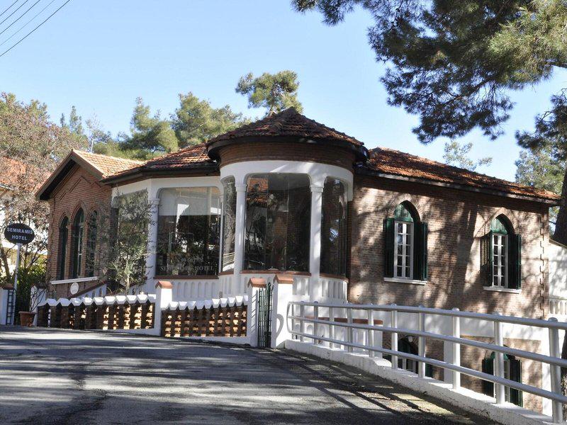 51E77A116FEDBE9E2396CEF1F2B7F0DA