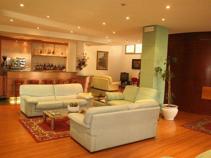 F3173B252C38BD7130A2A56D48801C21