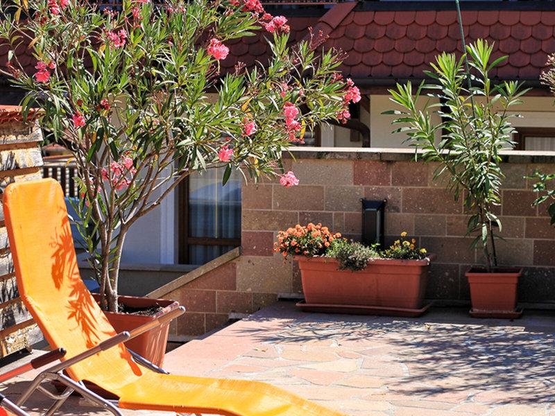 122745E86689BEEA8240E2264F6D9B7D