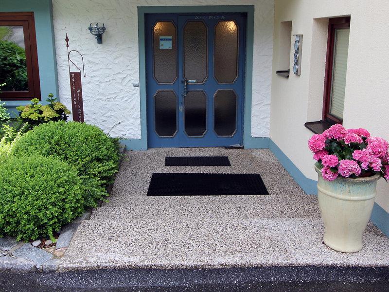 57A969DF9D7C4DB813C92EA0BE5BE019