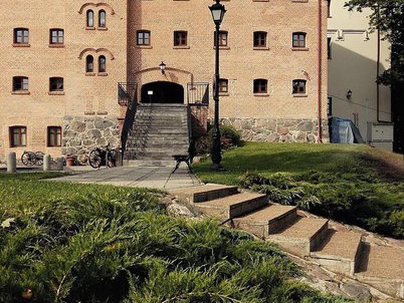 724B22B0F587B23705BC012AE81F3A79