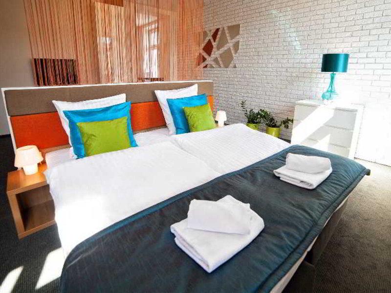 F803FD301A7441D0F8E1440F9EA728BD