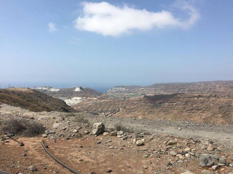 EFE786D7D741C6FD0599A18A3877BF2B