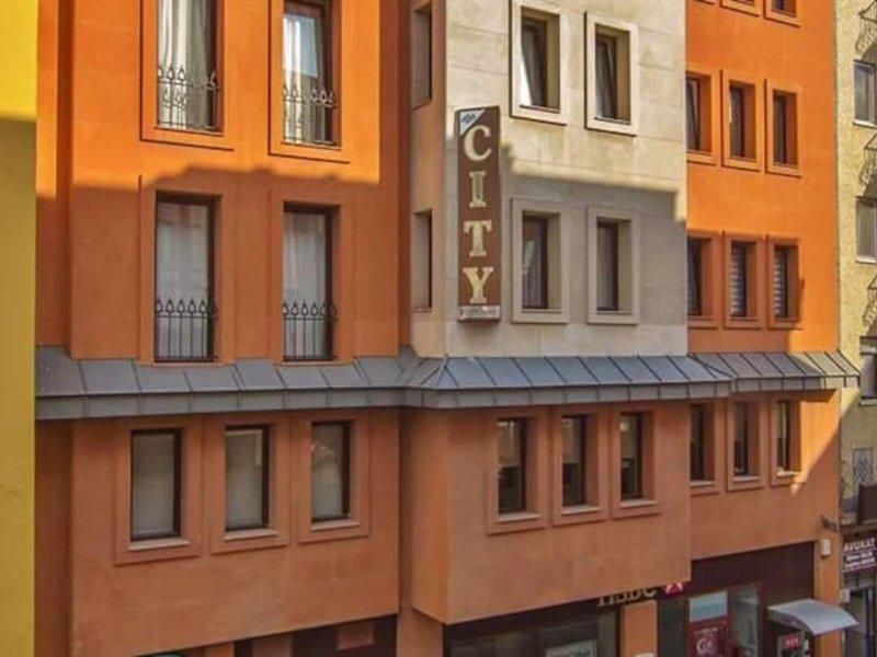 9785ECE8DF7AC460B67713F4D73AE952