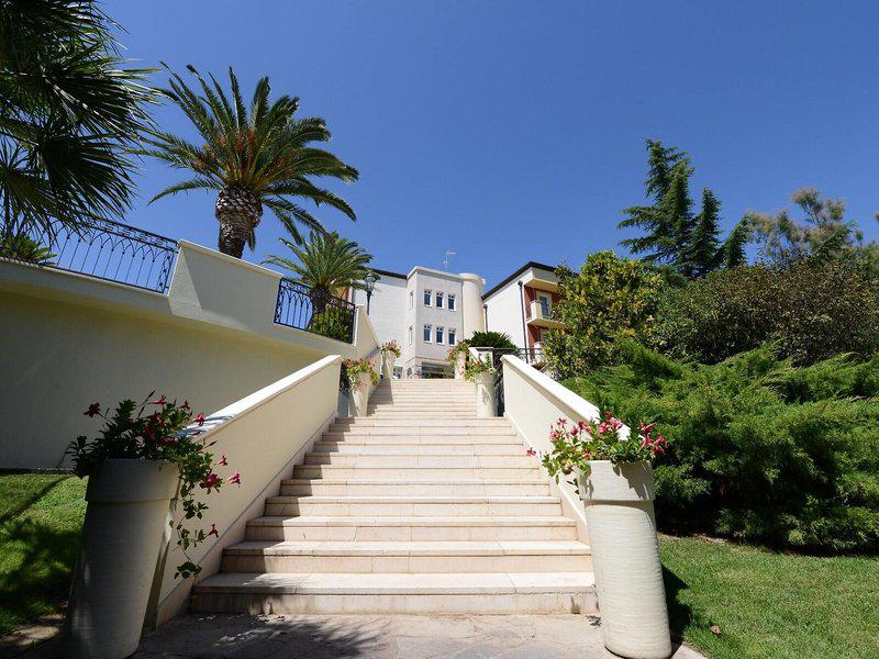 D5C265DB0428EB5AD5F55CB31EF7BC3D