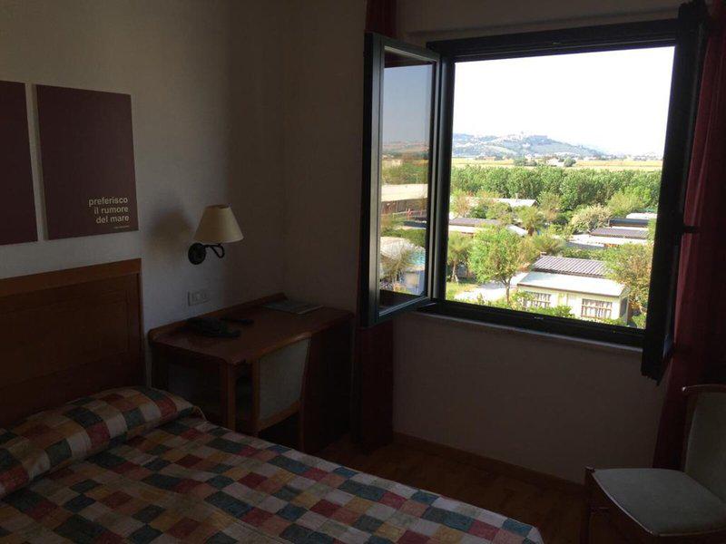 7AC6506D7279FFC7A1E3C779AB9397C8