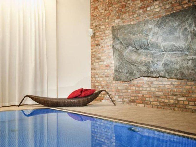 872EAEEED28895990D3C53E098D8ADE5