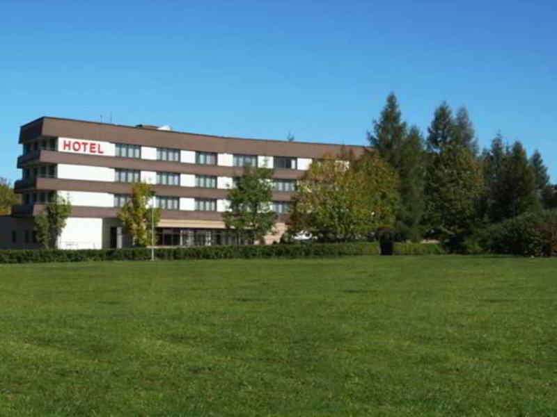 00FC9A85E152BF55E74D77144122D60E