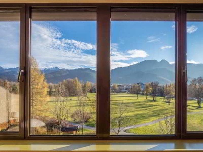 2E9ACCCDEBC5CB406AC71A40BD7AED72