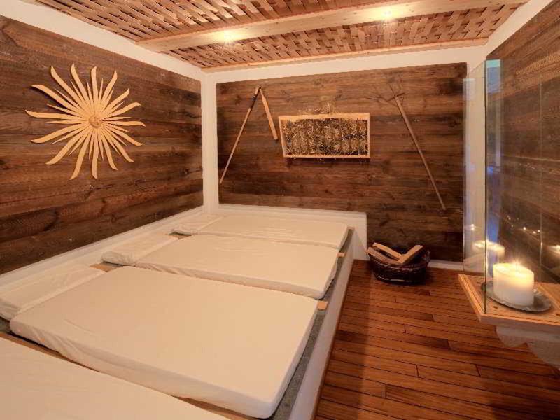 1842EE84F804861003D73B5923C1E264