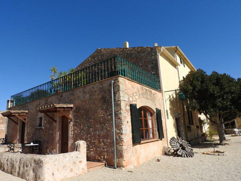 AE8CD88E41FA1B841A6C6E8F9AF8AECE