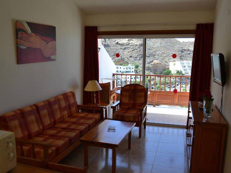 863A1CECB00CE9AC351DCC1F49A8576F