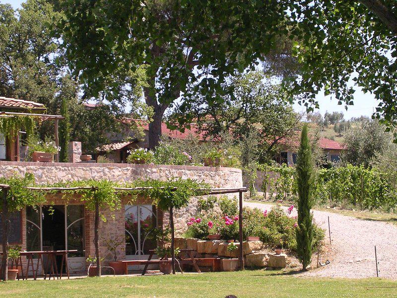 157EF43141E4AE67BB2B5A4300807881