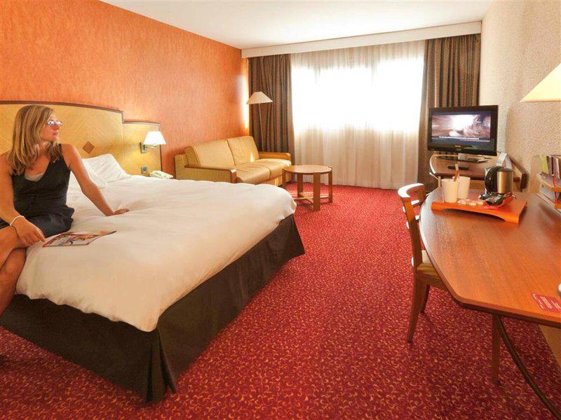 BA63F37B7645163DA4BD41B00DF6E6A6