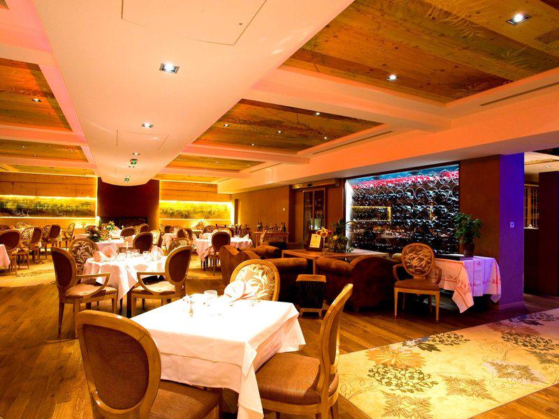 DA7C7692EE8D93240E5B3A82F64B5595