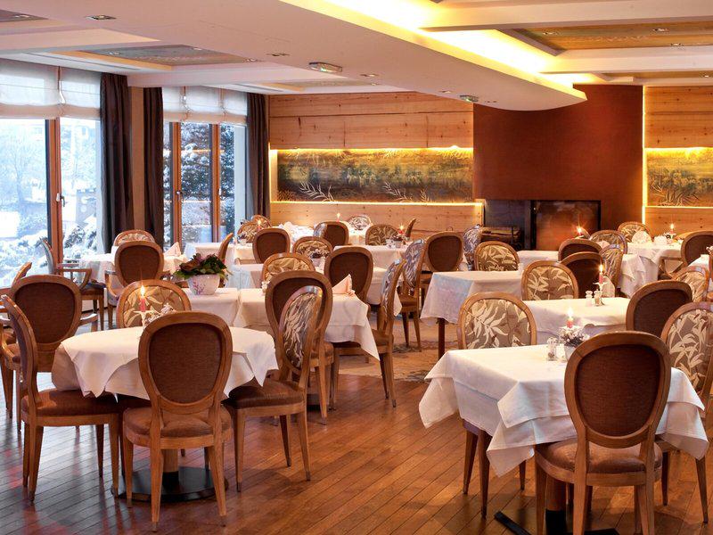 19E181A453C61E205152AD4B6B277533