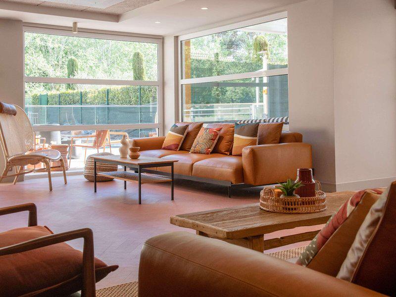 45C818812B8CC2A6ADF50551A373E19C