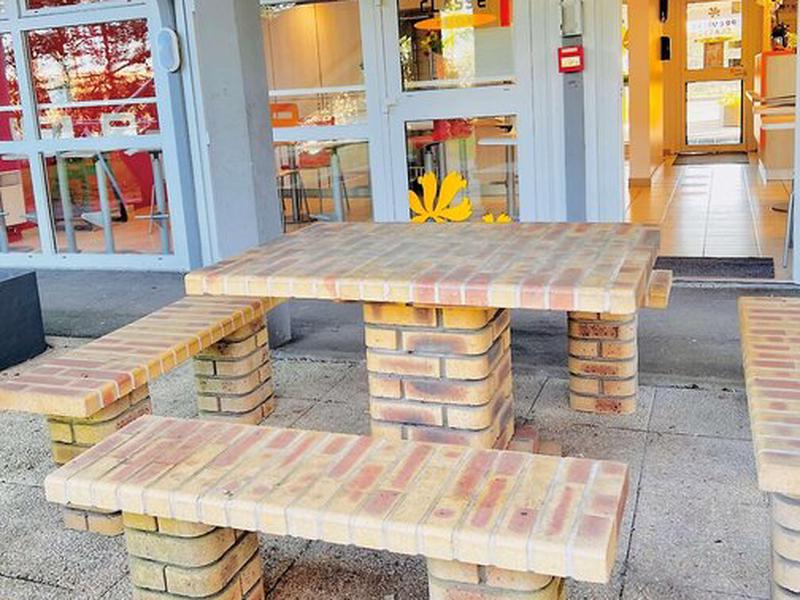 F71DB0D99BEF259E2BD734B821F90253