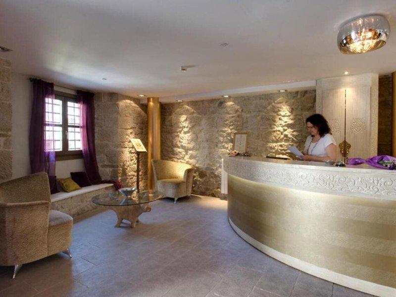 881F379CD035A2824F445EE448FAA741