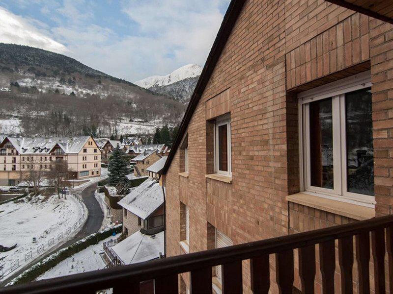 02EB9B2FDA6DFD3753C058F65BF28F9C