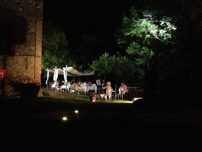 AFA5EE57B90B0823253763D405BE8B9F