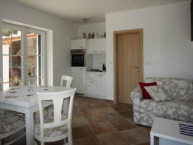 33E44D7D54F36A173D45ACEDB0668EF1