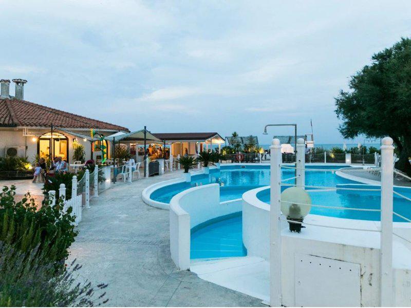 BFD94899F7400DFA27BD2875F862C663