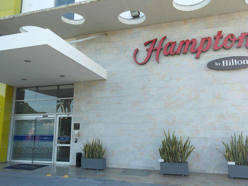 06AB177A5F5E94869C06B62D0A39DC0D