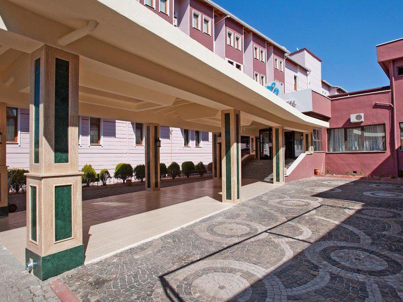 2F95A4981E993E9243870E82DA1D1130