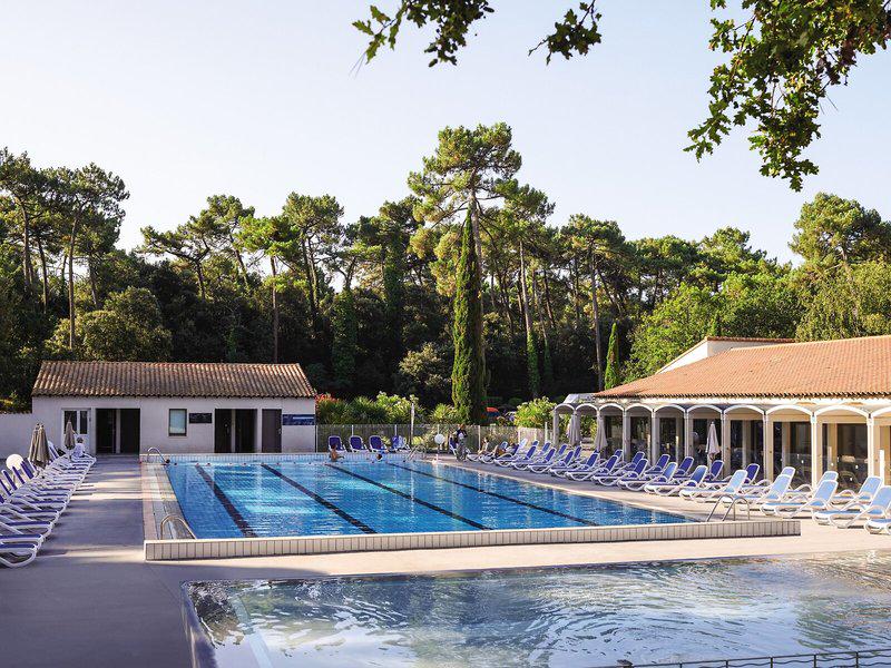 F8423057629DF80FBFDAEBAF00732C27