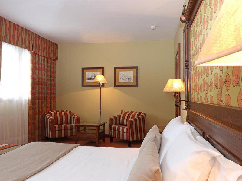 89D69AB00F2384CAB4C94C8D1F6AA011