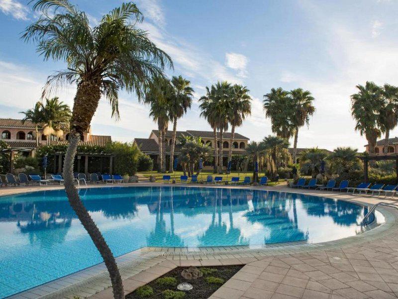 71C24990F64BECCB46689B85C009F102