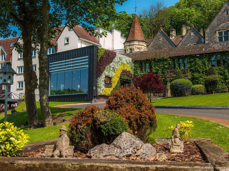 AB37494882401D8D8C39CC92466EB9D7