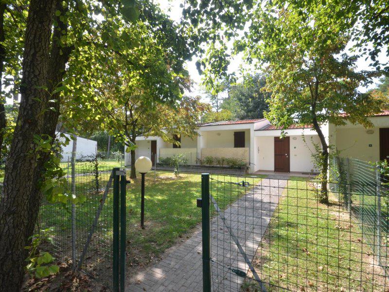 F6B2AF6742FEF0D2EE51C9D563099BA9