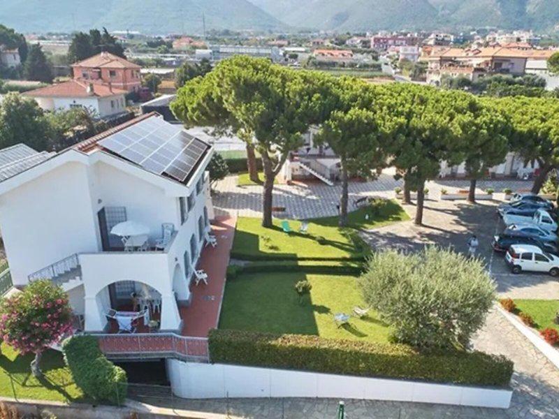 AF54A8E0D9A7AA96E95315B480DE20FB