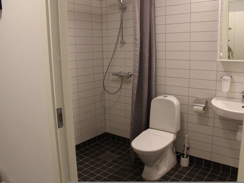 8B1563B03C705C7782F9770D0E57DA46