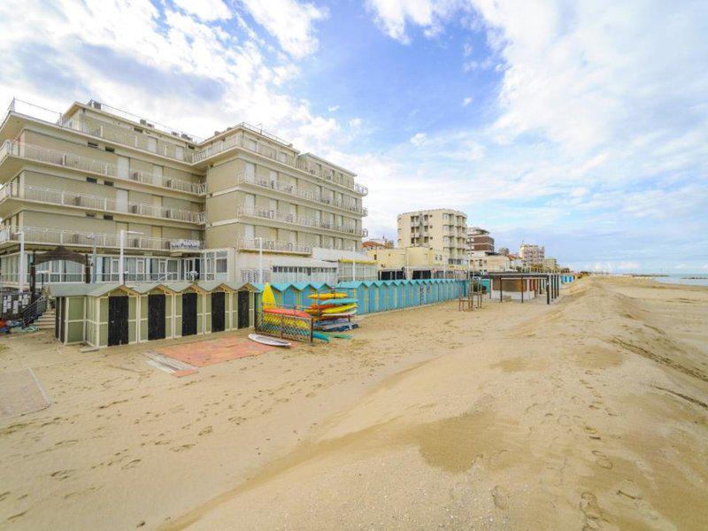 81D774DC916A5BF57D883A7DD5FBF975