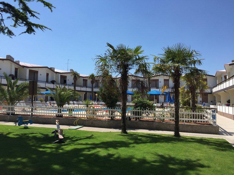 784816C51D959D4F02283BE58347B5C4