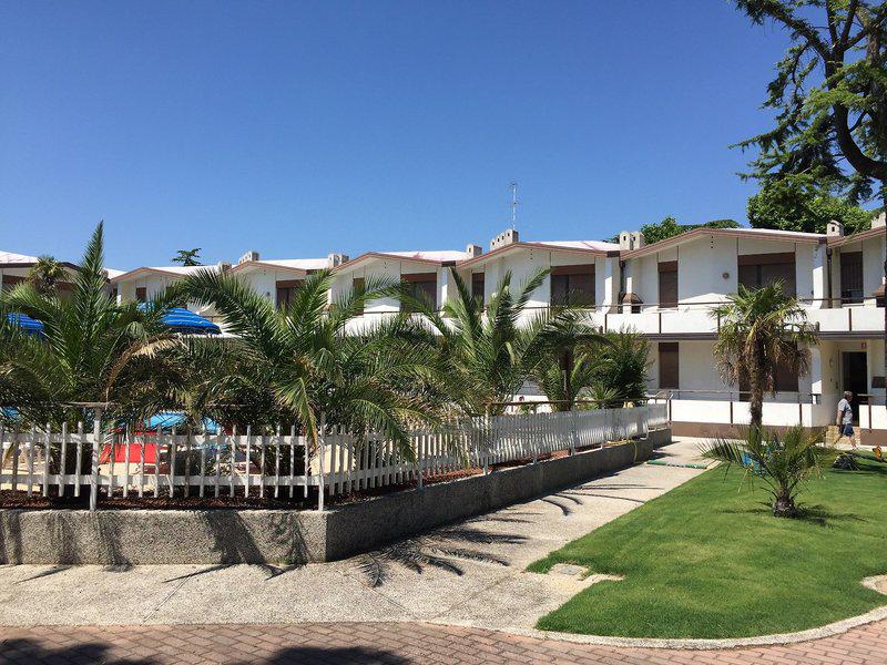 5B8A312D4E26C9A3AB598CBE7CBCC318