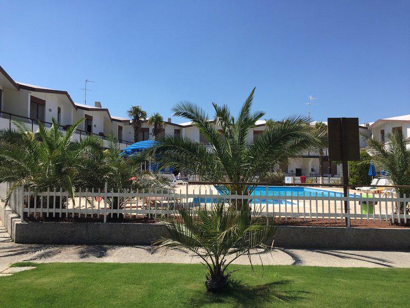 C16CC4887E055B0656EC113D9827E984